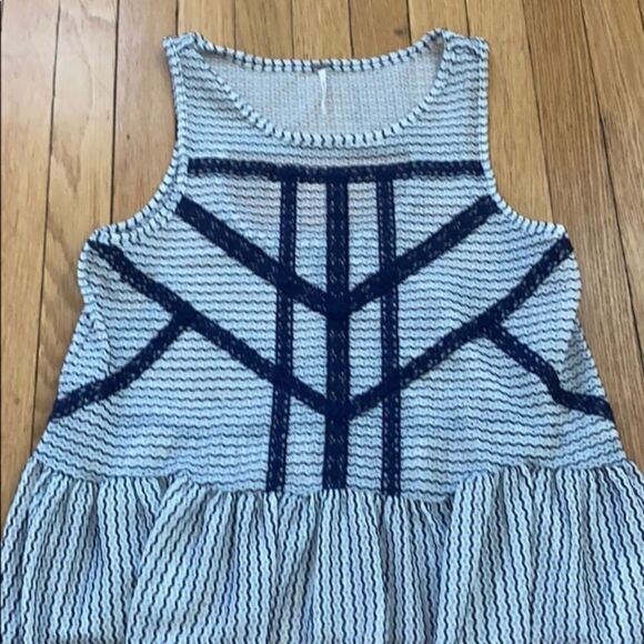 Free People Tank - Picture 2 of 6